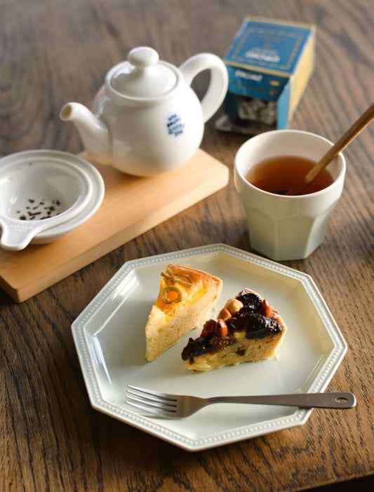 Gatis Plate (Cream)