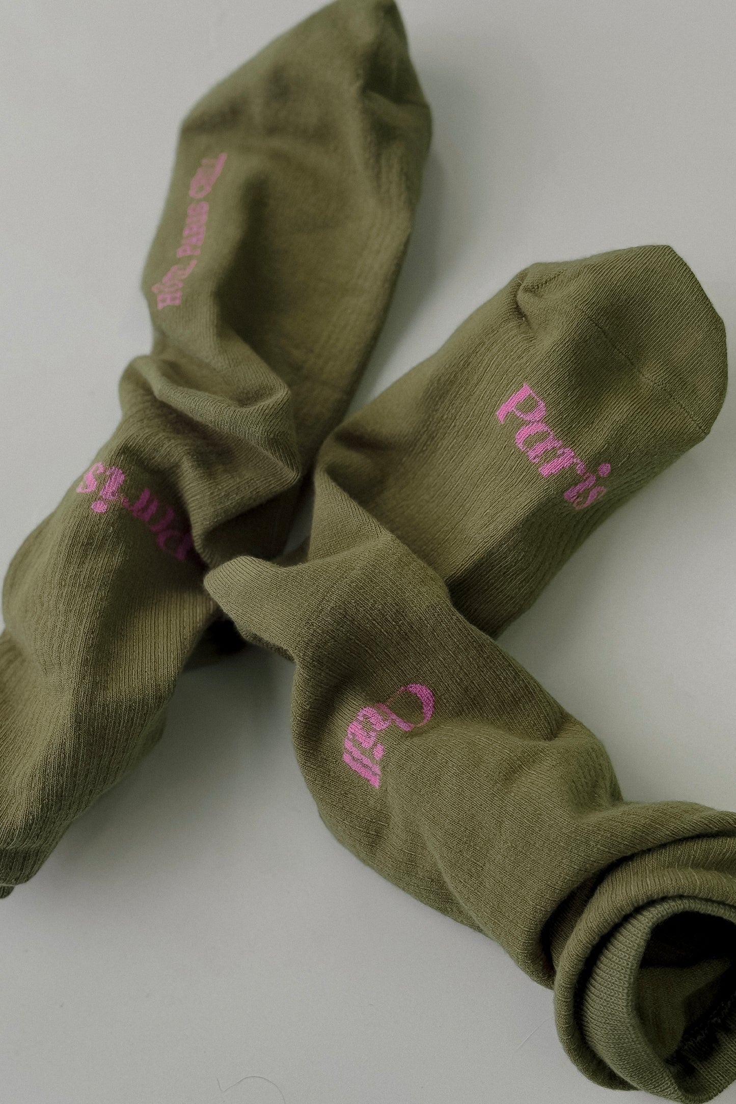 Paris Chill Socks (Olive)