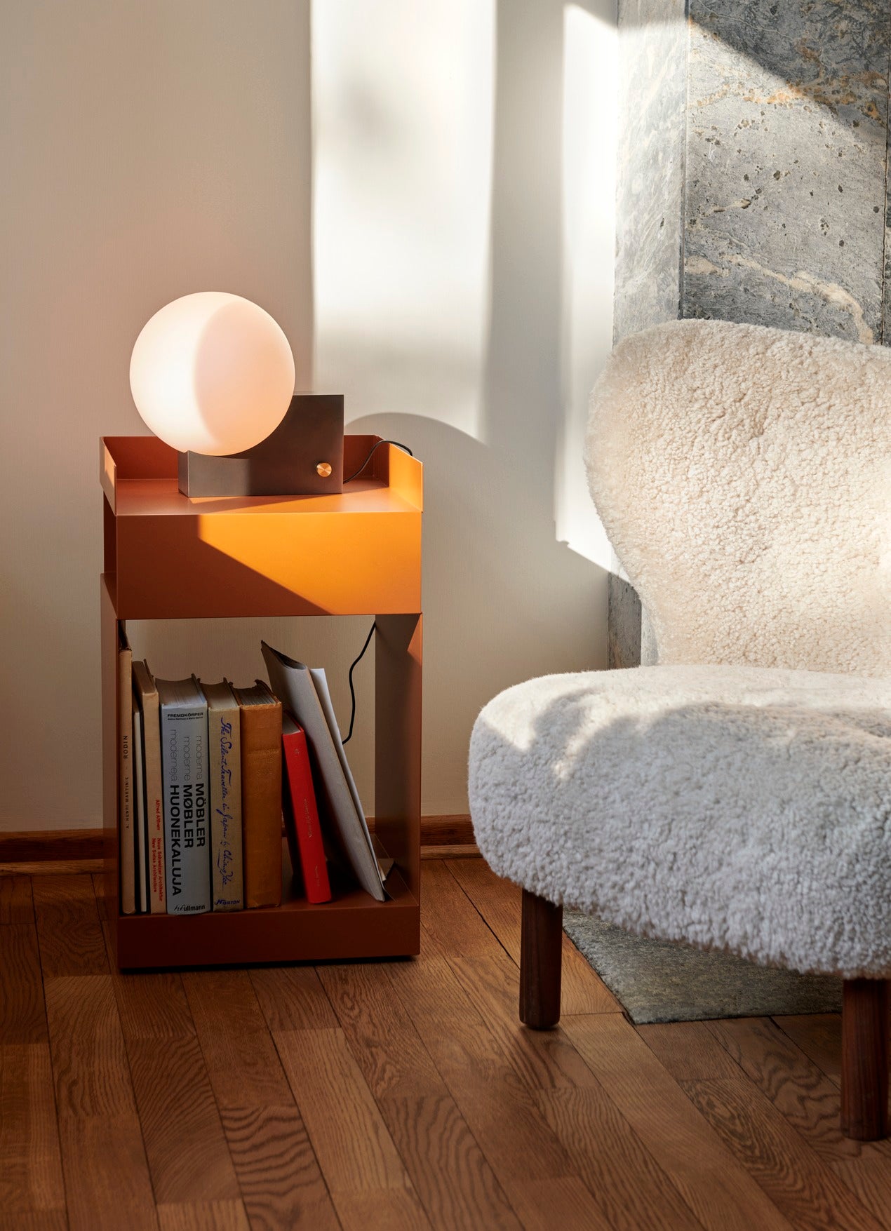 Journey SHY1 Wall and Table Lamp (Black)