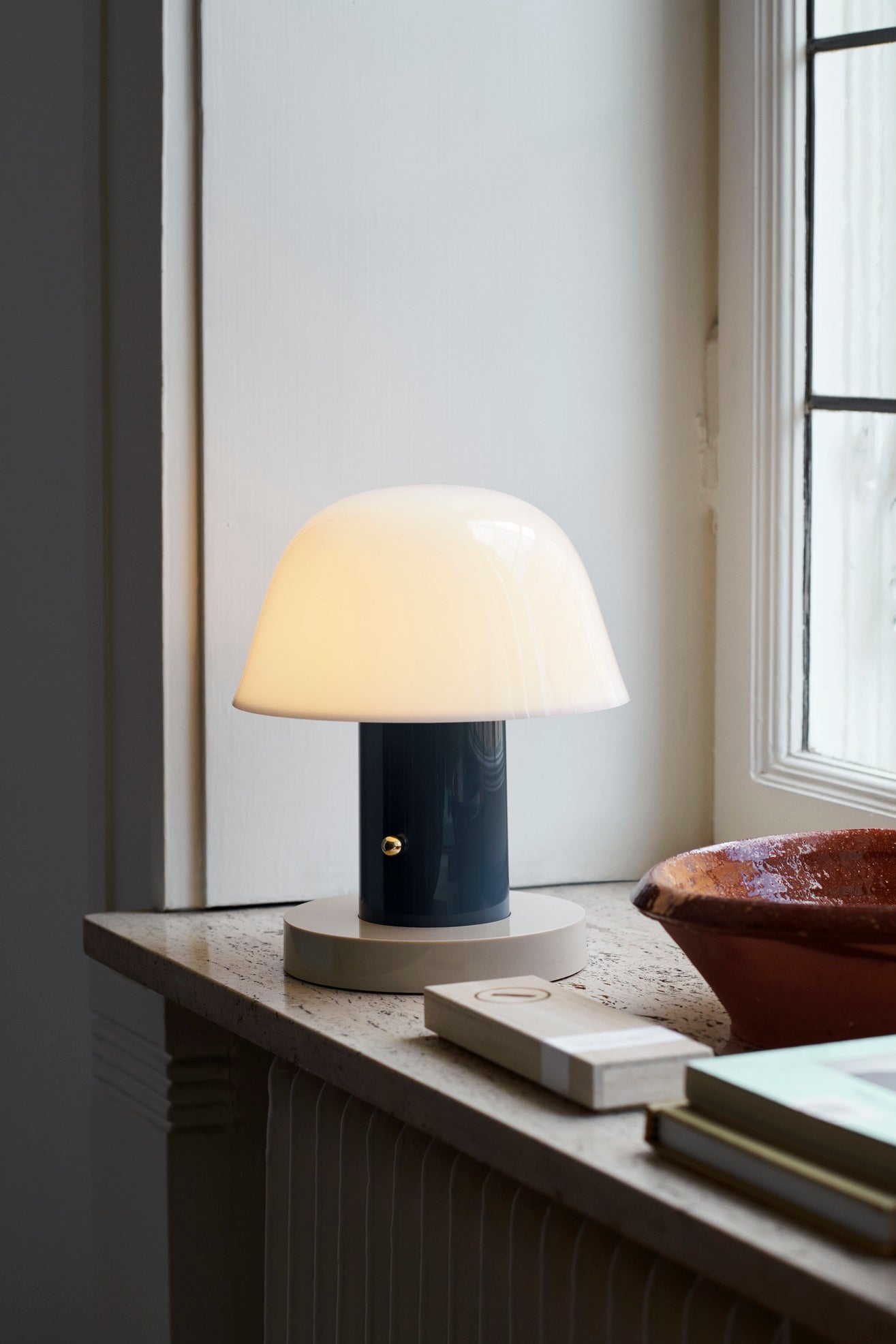 Setago Table Lamp (Twilight & Sand)