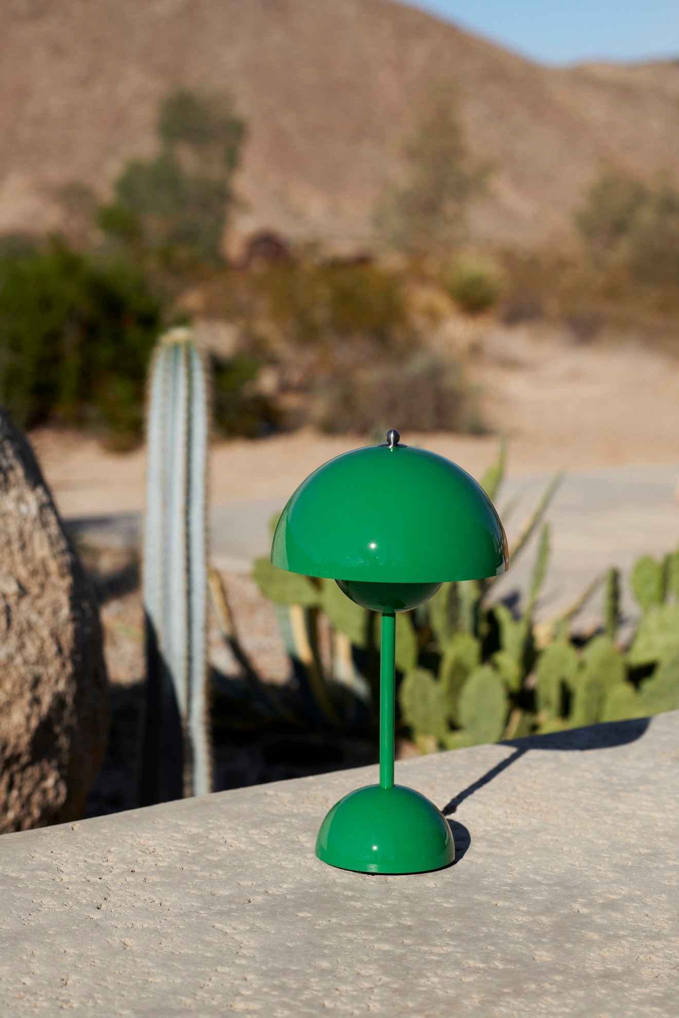 Flowerpot VP9 Verner Panton 1968 (Signal Green)