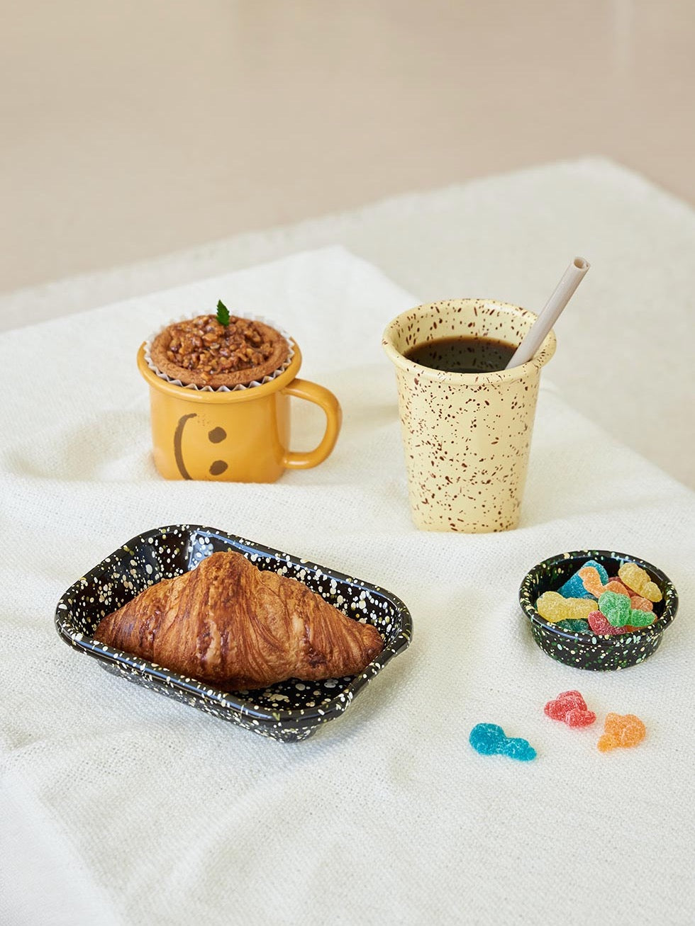 Universe Enamelware Tray 16cm (Earth White)