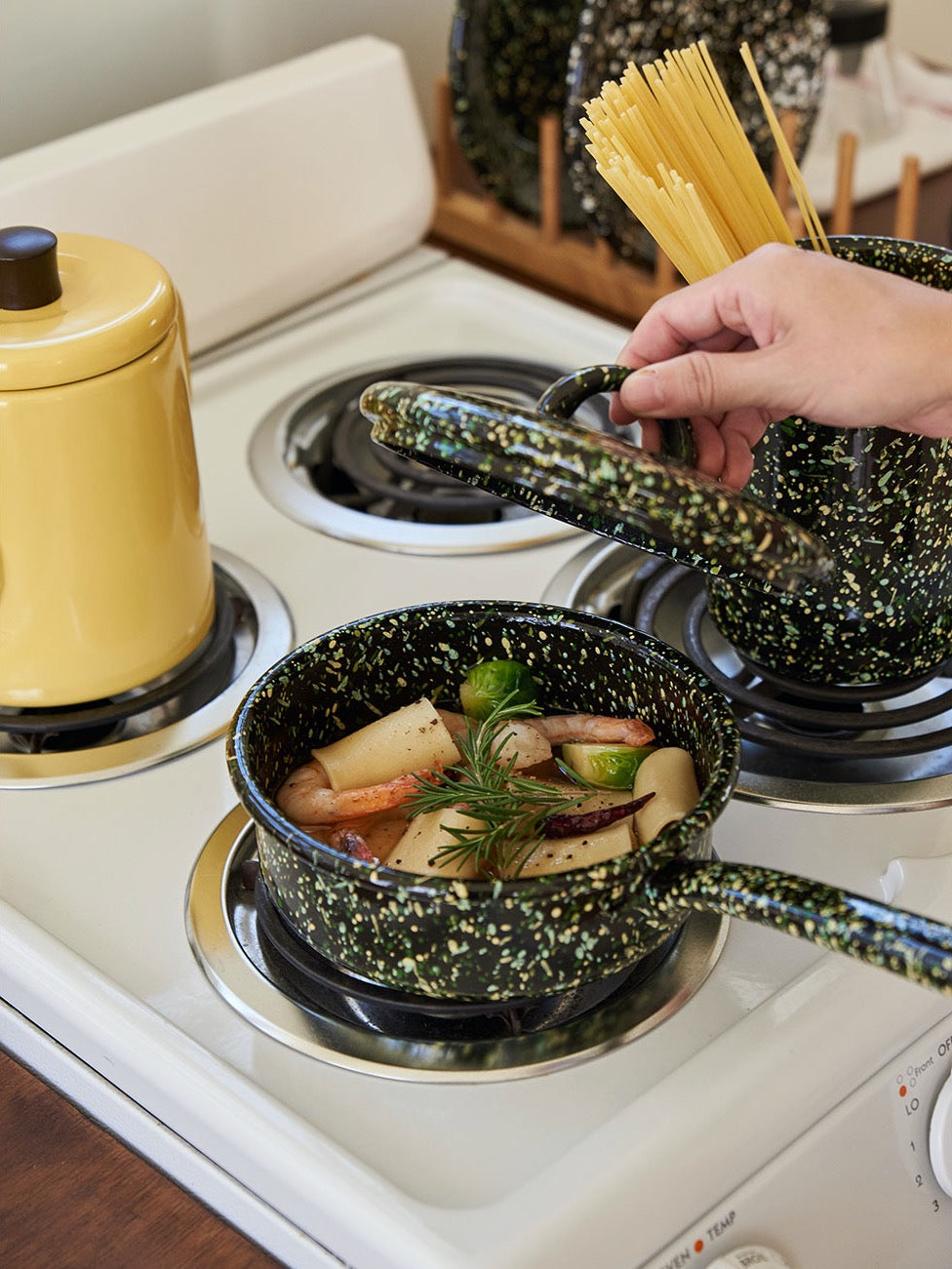Universe Enamelware Saucepan 16cm (Earth Green)