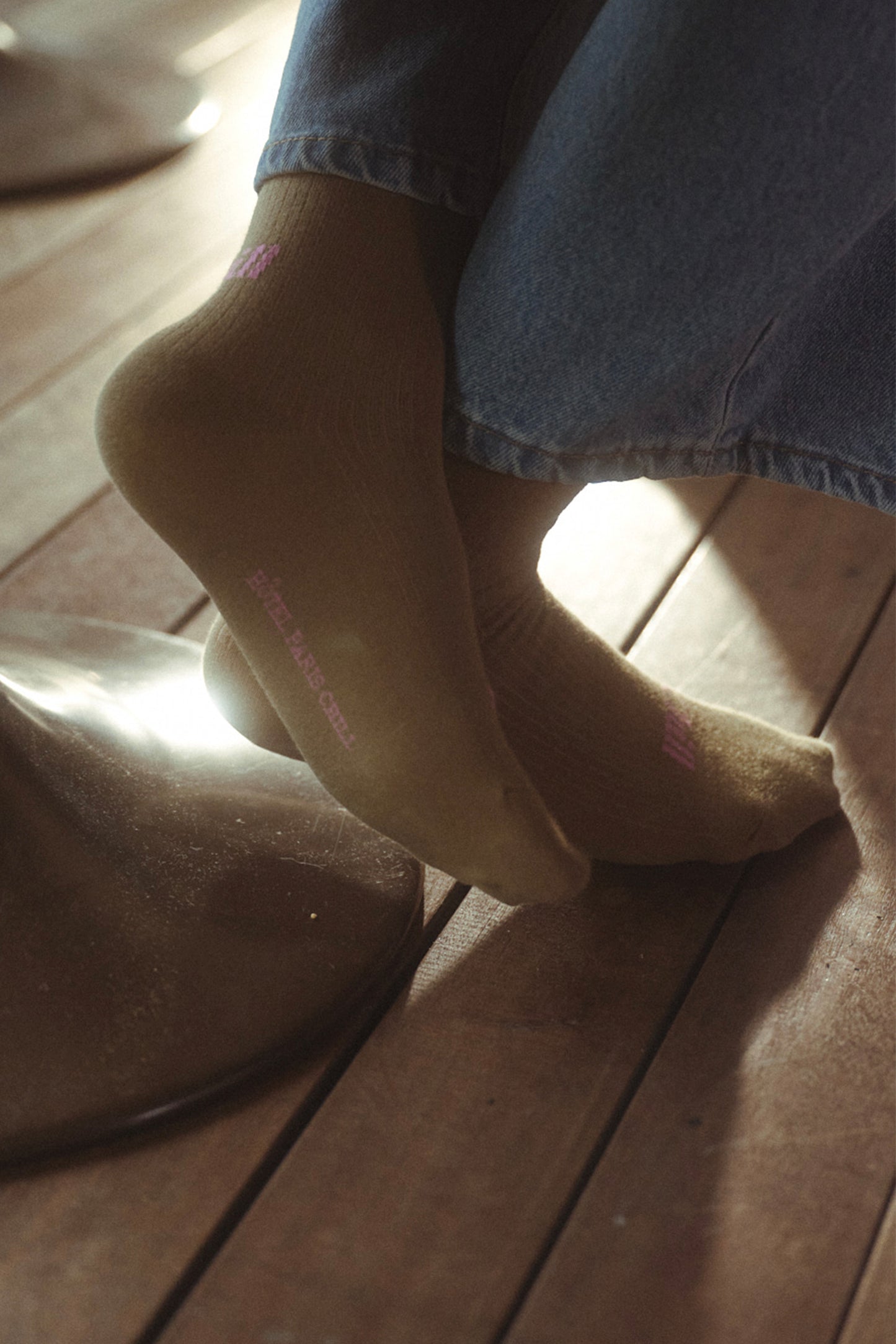 Paris Chill Socks (Olive)