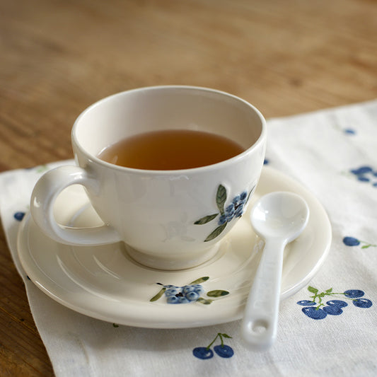 Studio M' Myrtille Cup with Saucer in warm cream ceramic, lighting up your mood when having afternoon tea.
