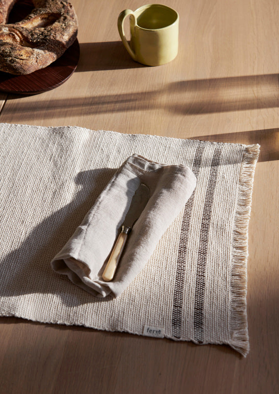 Savor Placemat (Off-White & Chocolate)