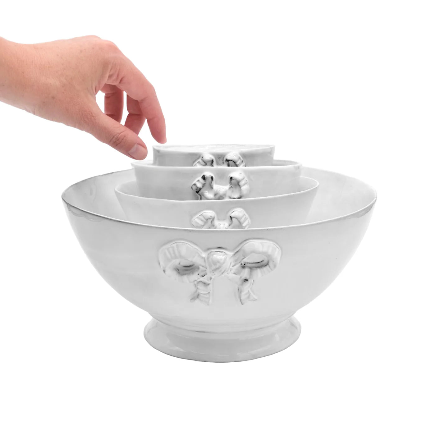 Carron Paris Marie-Antoinette Footed Bowls, available in multiple sizes.