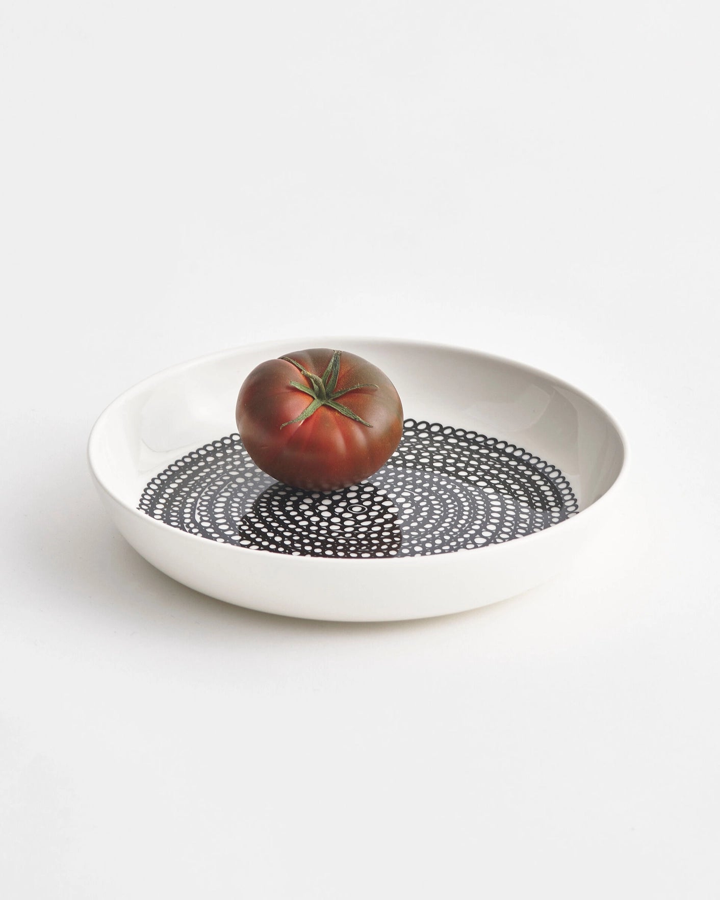 Oiva / Räsymatto Plate 20.5cm (White, Black)