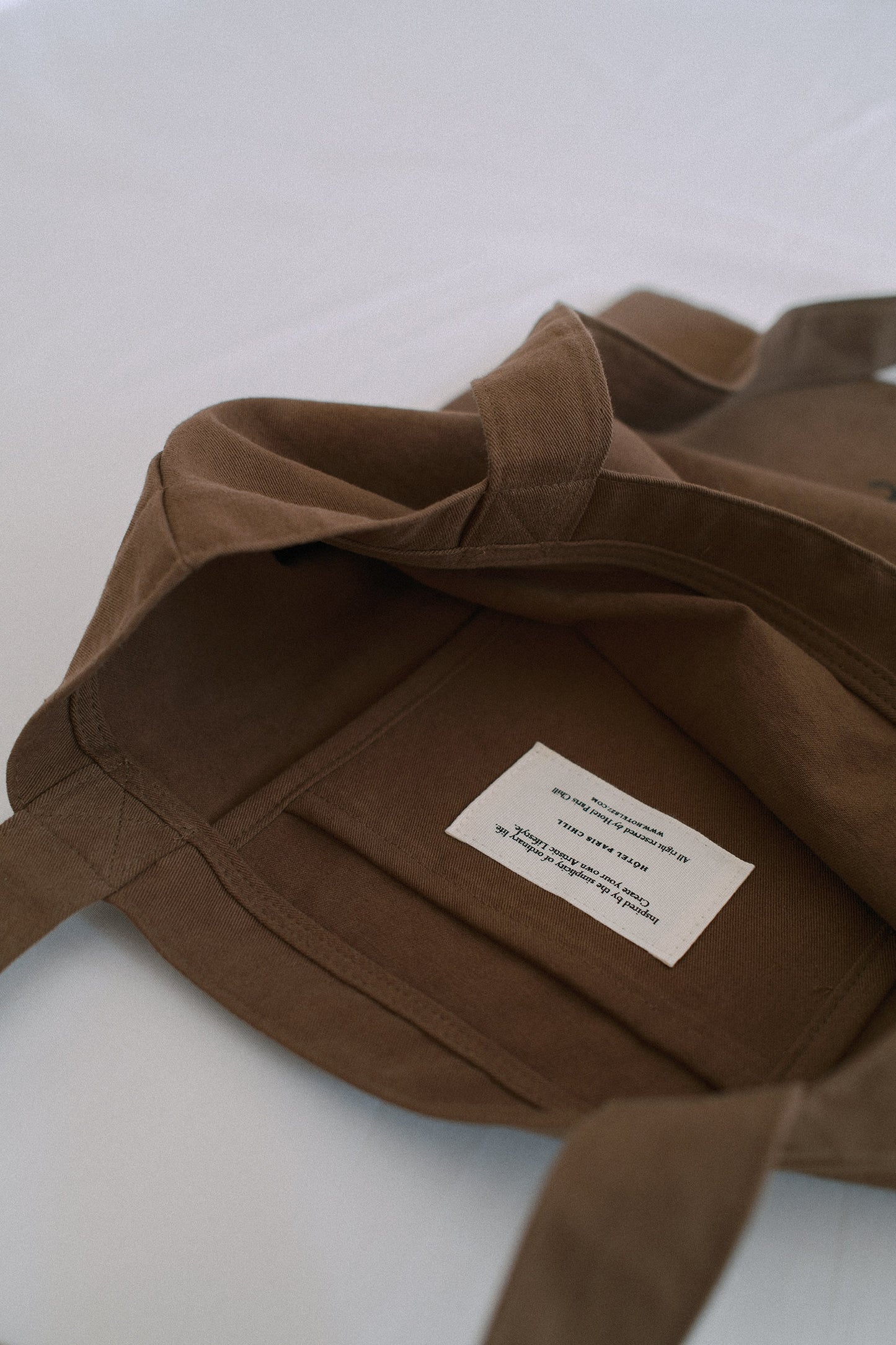 Poétique Shoulder Bag (Cocoa)