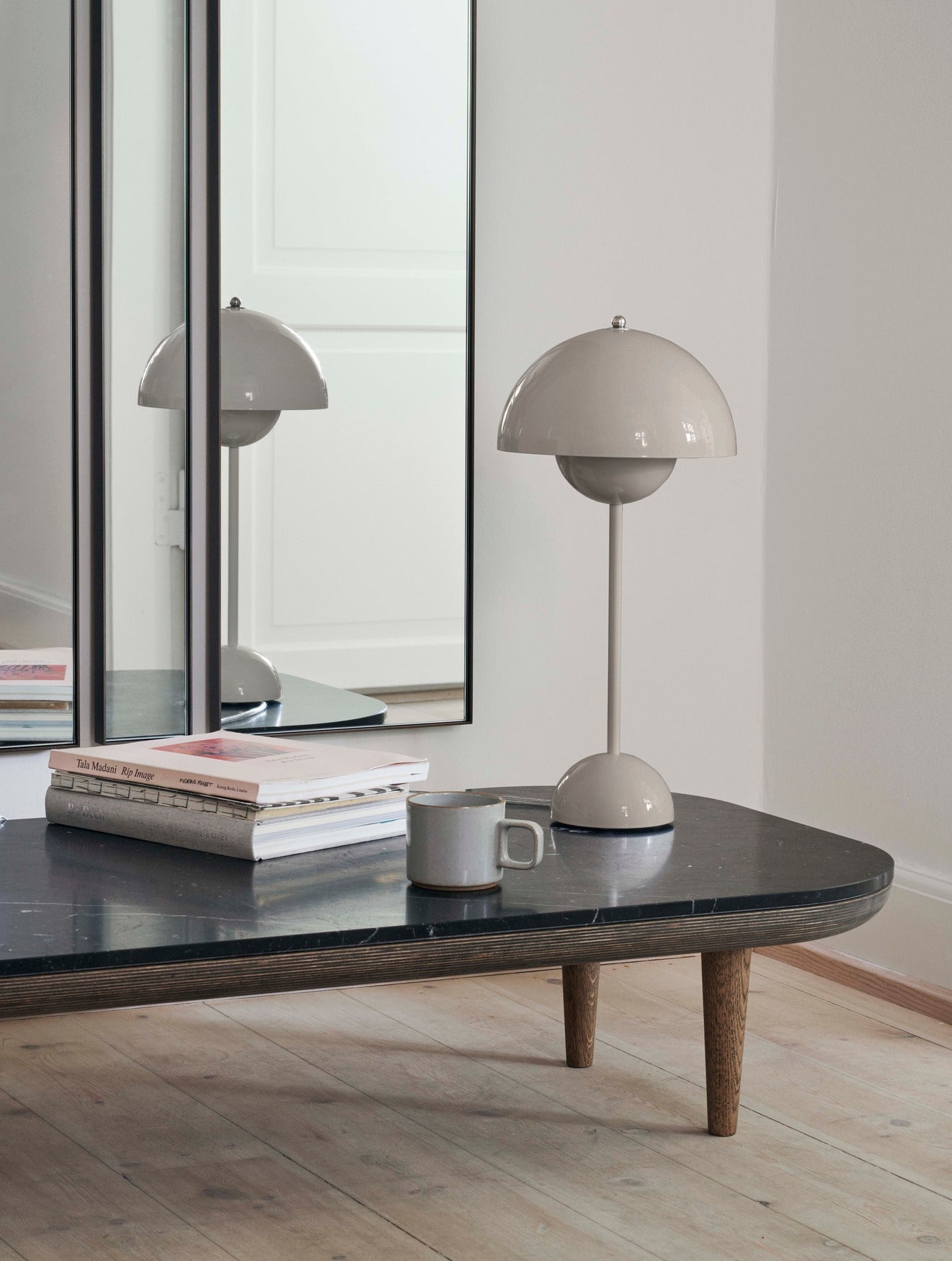 Flowerpot VP3 Verner Panton 1968 (Grey Beige)