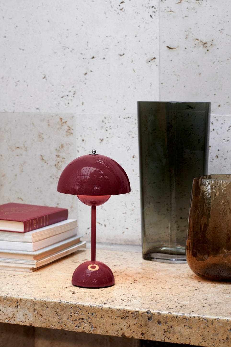 Verner Panton Flowerpot VP9 Portable Table Lamp (Dark Plum)