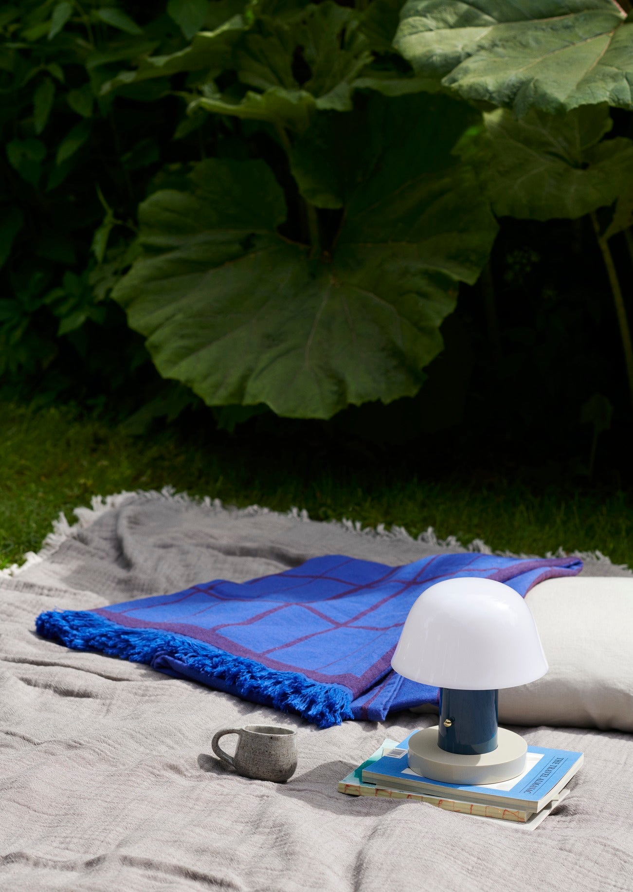 Setago Table Lamp (Twilight & Sand)