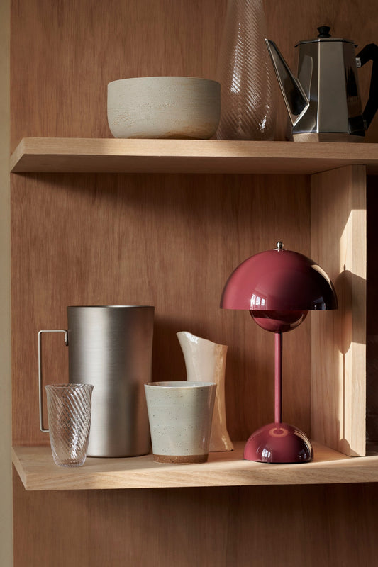 Verner Panton Flowerpot VP9 Portable Table Lamp (Dark Plum)