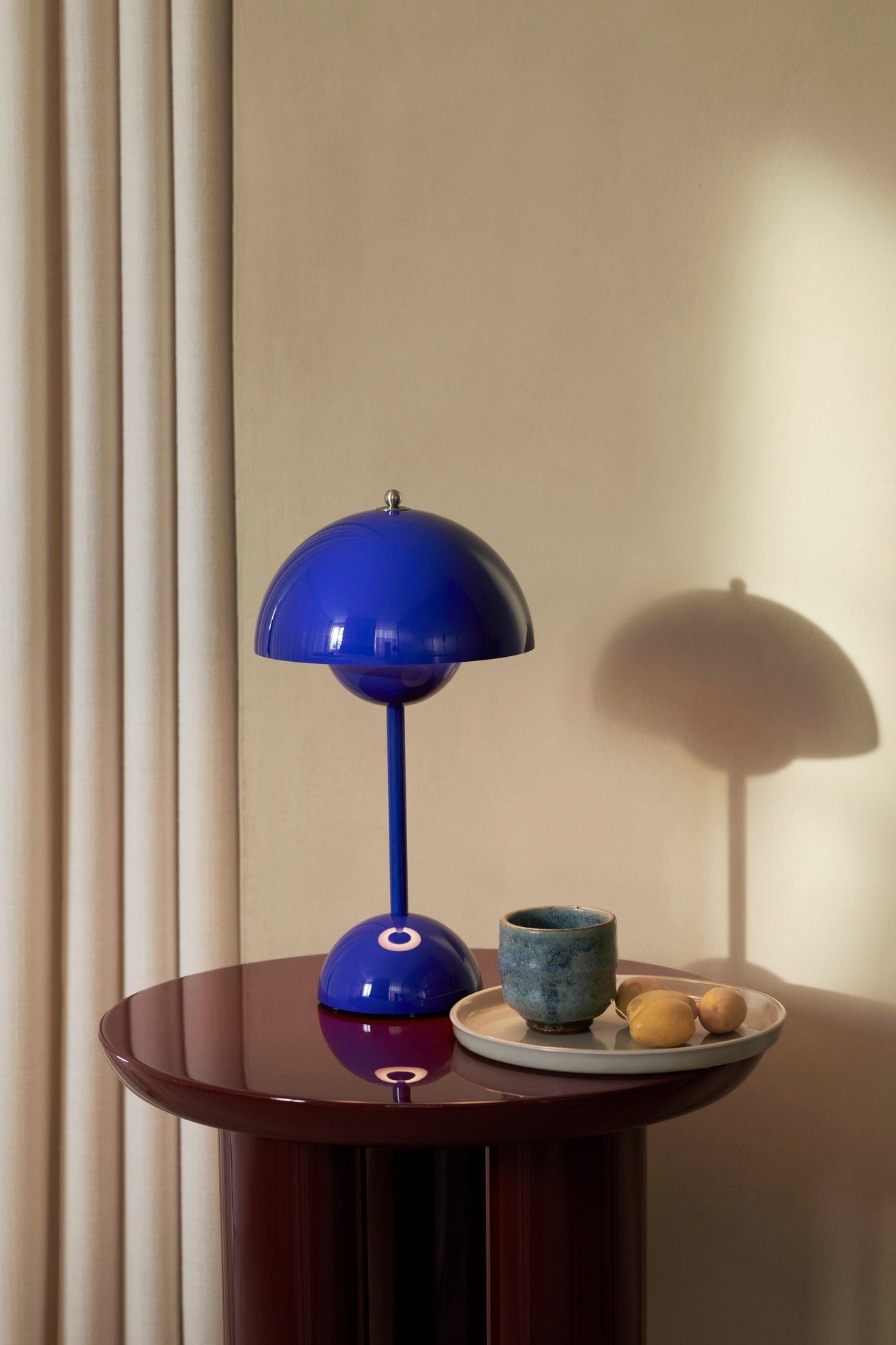 Verner Panton Flowerpot VP9 Portable Table Lamp (Cobalt Blue)