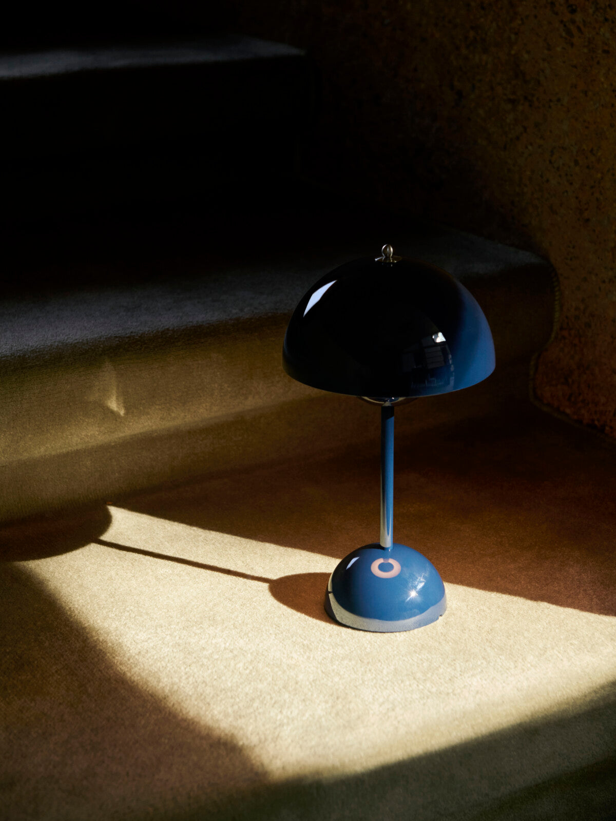 Sunlit &Tradition Verner Panton Flowerpot VP9 Portable Table Lamp in Steel Blue.