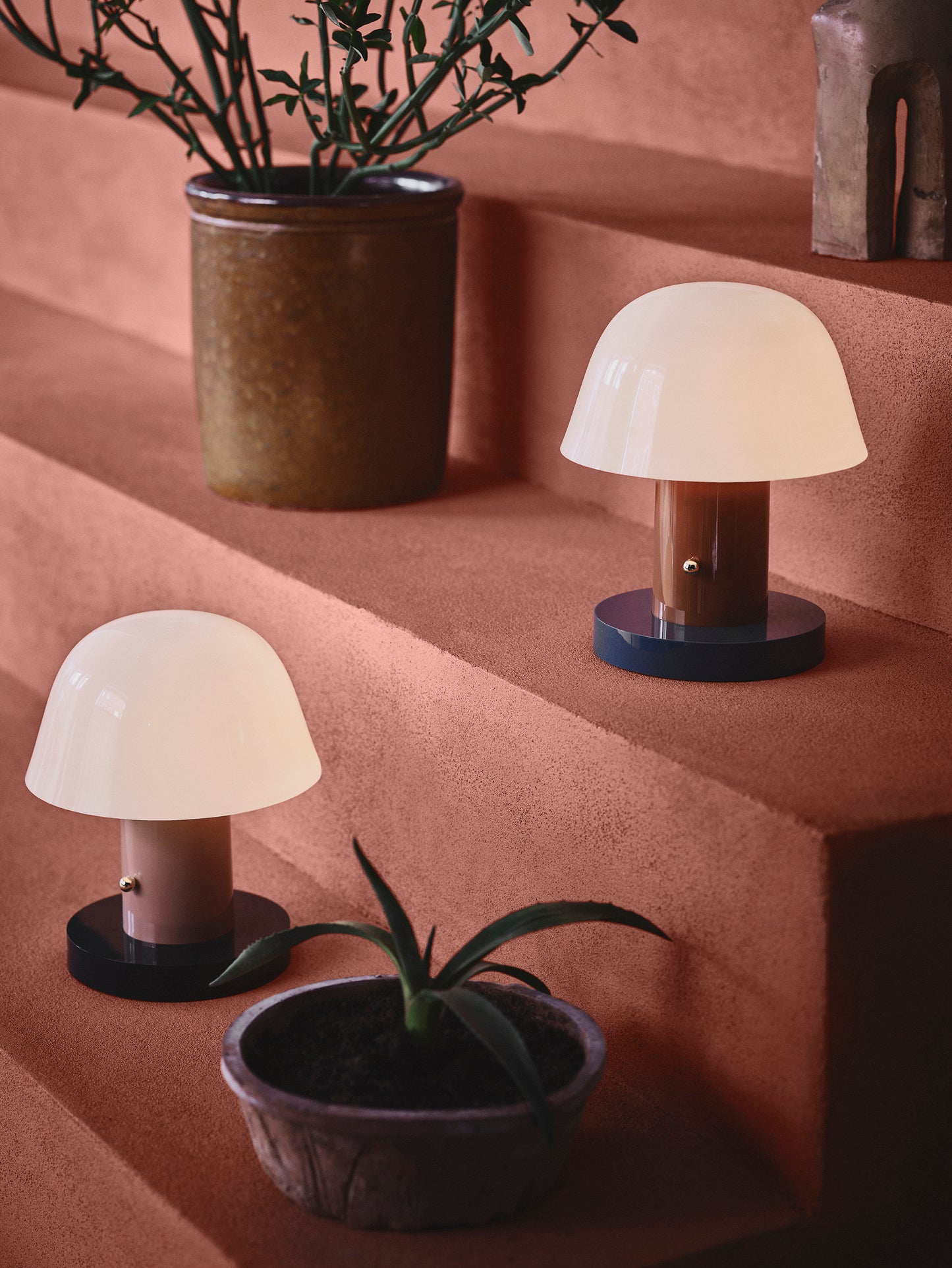 Setago Table Lamp (Rust & Thunder)