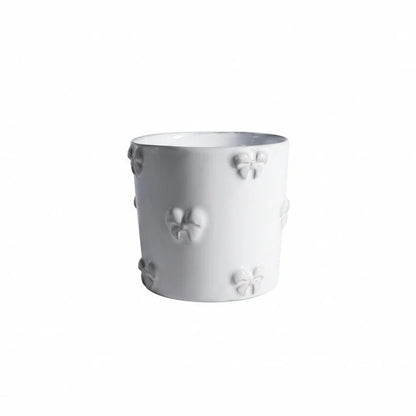 Medium Carron Paris Nœud-Nœud tumbler in white enameled terracotta.