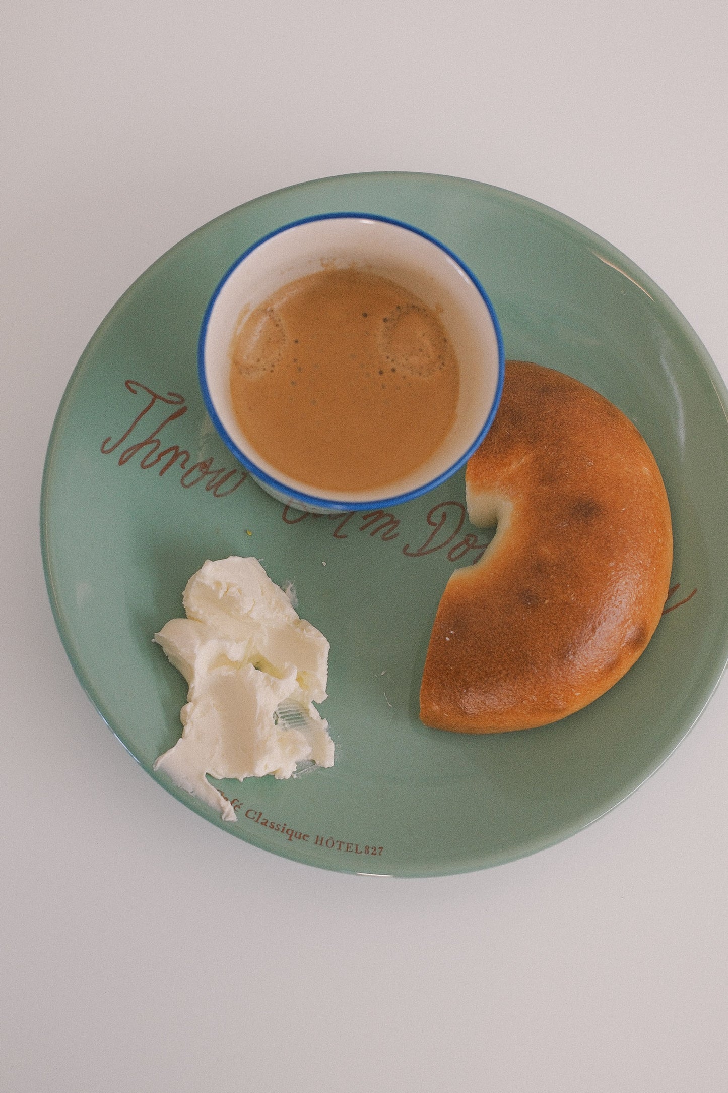 Poétique Flat Plate (Olive)