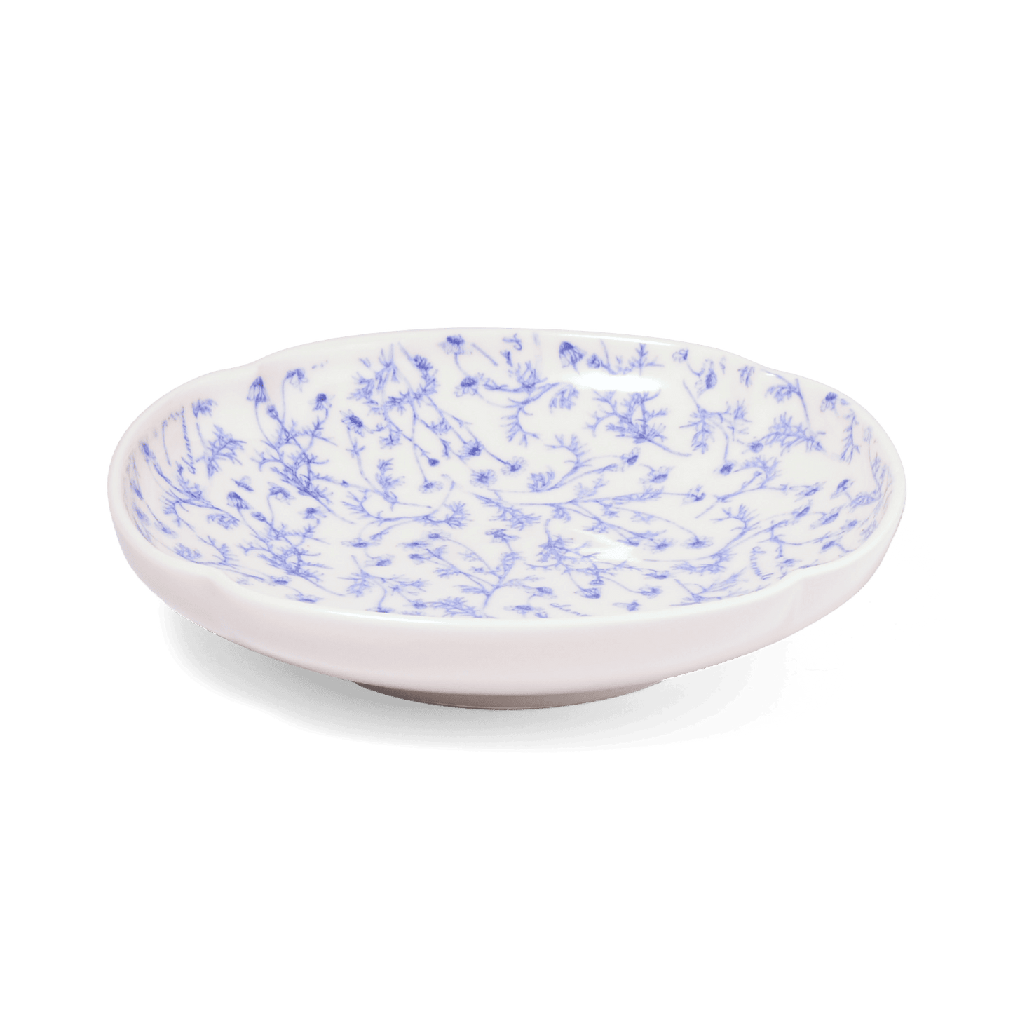 A pack shot of Studio M' Chamomile Deep Plate from the side angle. 