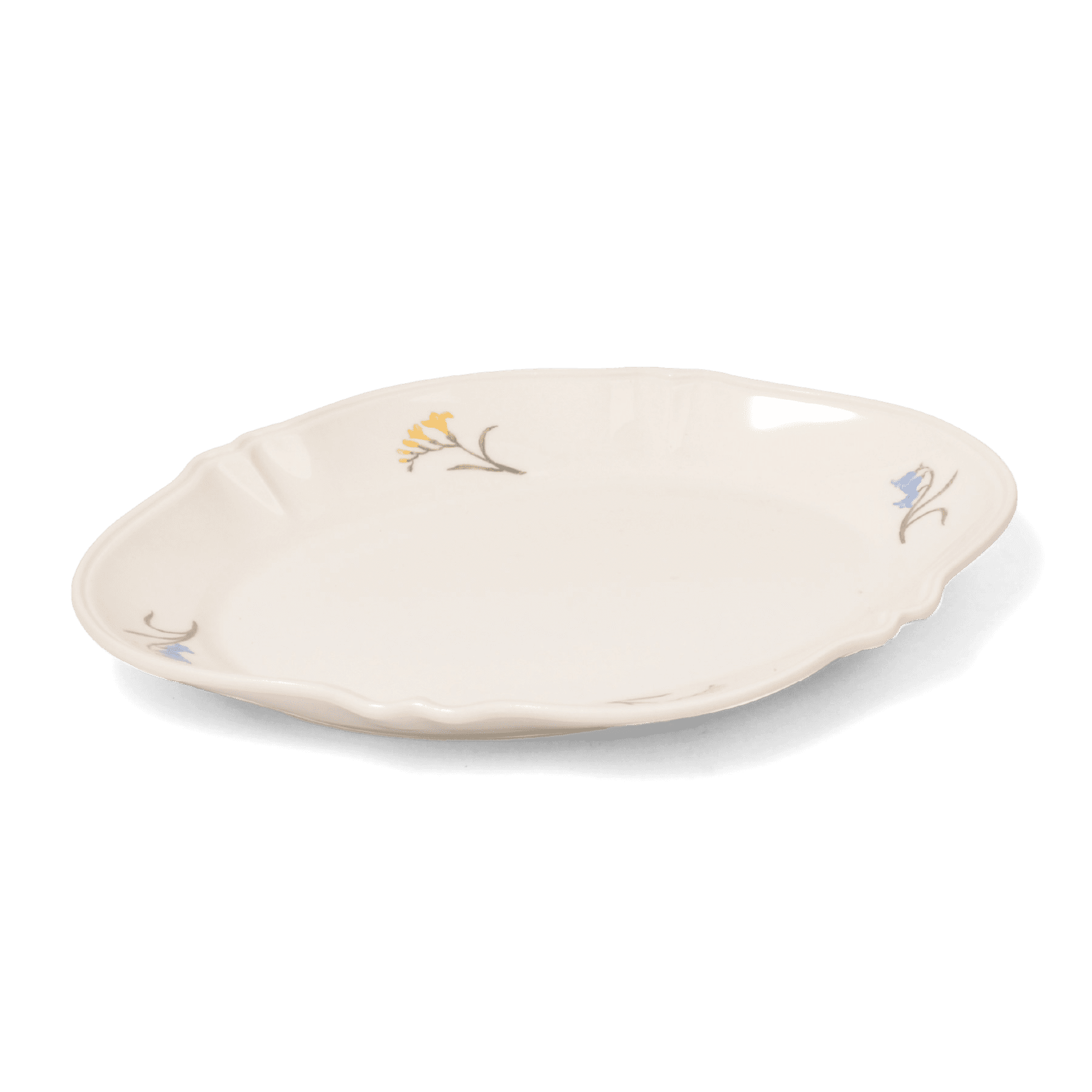 A pack shot of Studio M' Mignardises Plate from a side angle.