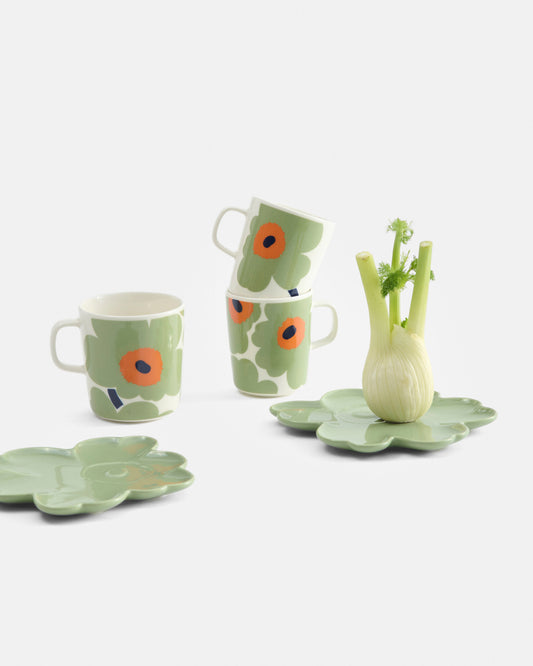 Oiva / Unikko Mug & Plate Set (White, Sage, Orange, Dark Blue)