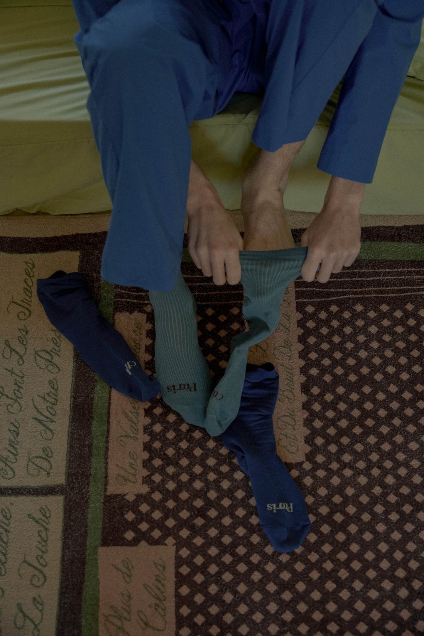 Paris Chill Socks (Grey Blue)