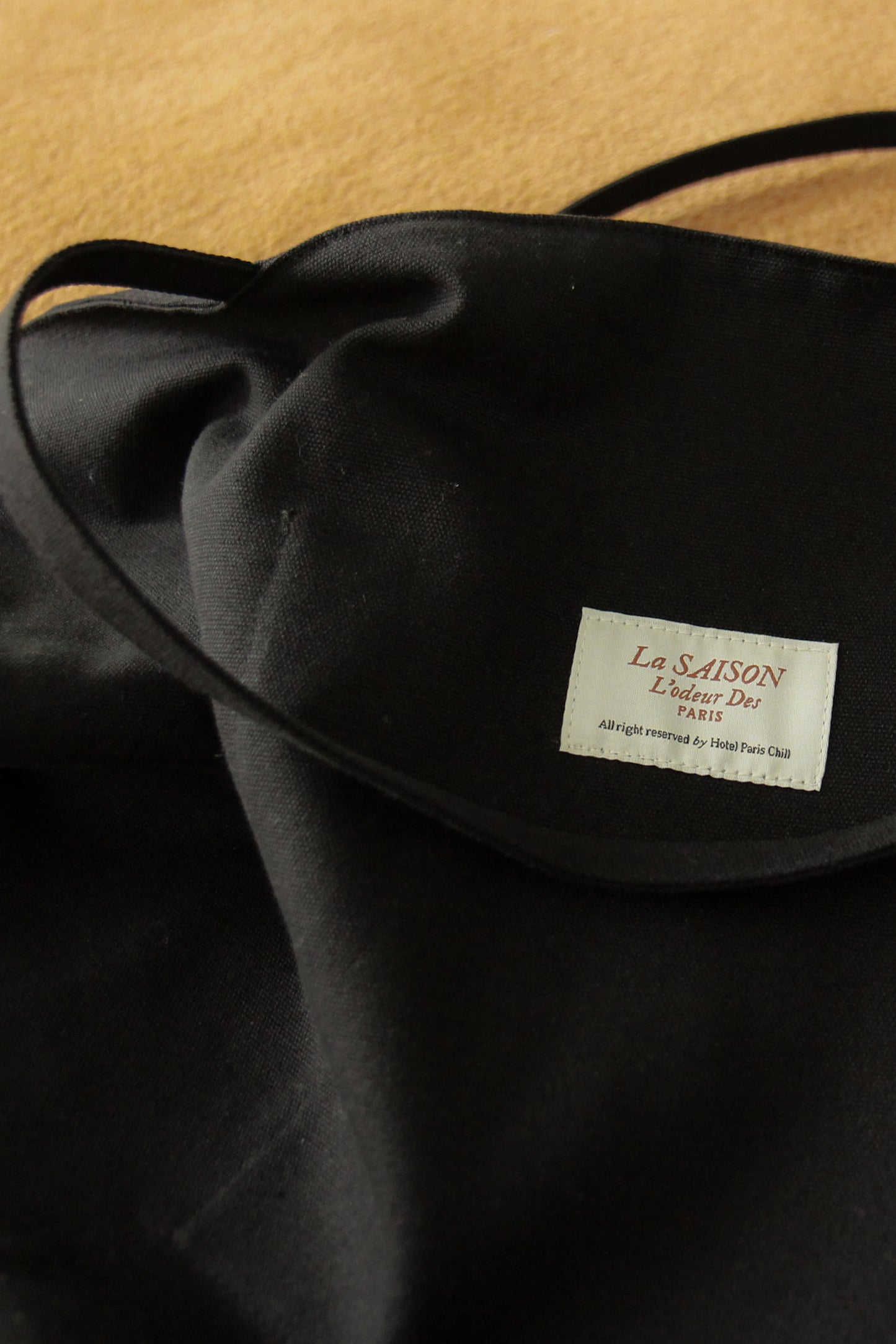 La Saison of Parischill Bag (Black)